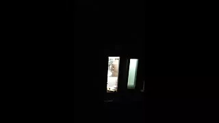 Une ado à peine légale se masturbe la chatte et suce une bite devant une caméra pov