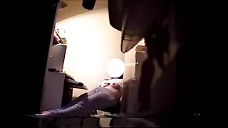Cette camgirl est chaude et les choses s'améliorent encore quand elle révèle son rack