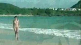 Une fille aux gros seins tatouée va s'amuser avec la BBC en chaleur