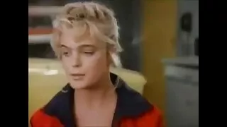 Tuer une MILF chaude aux gros seins Ryan Keely frappe un beau mécanicien automobile