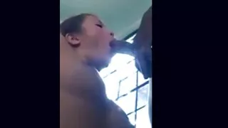 Skank indienne aux gros seins se fait brutalement baiser par derrière